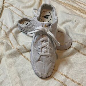 Nike Court Legacy Mules Size 11